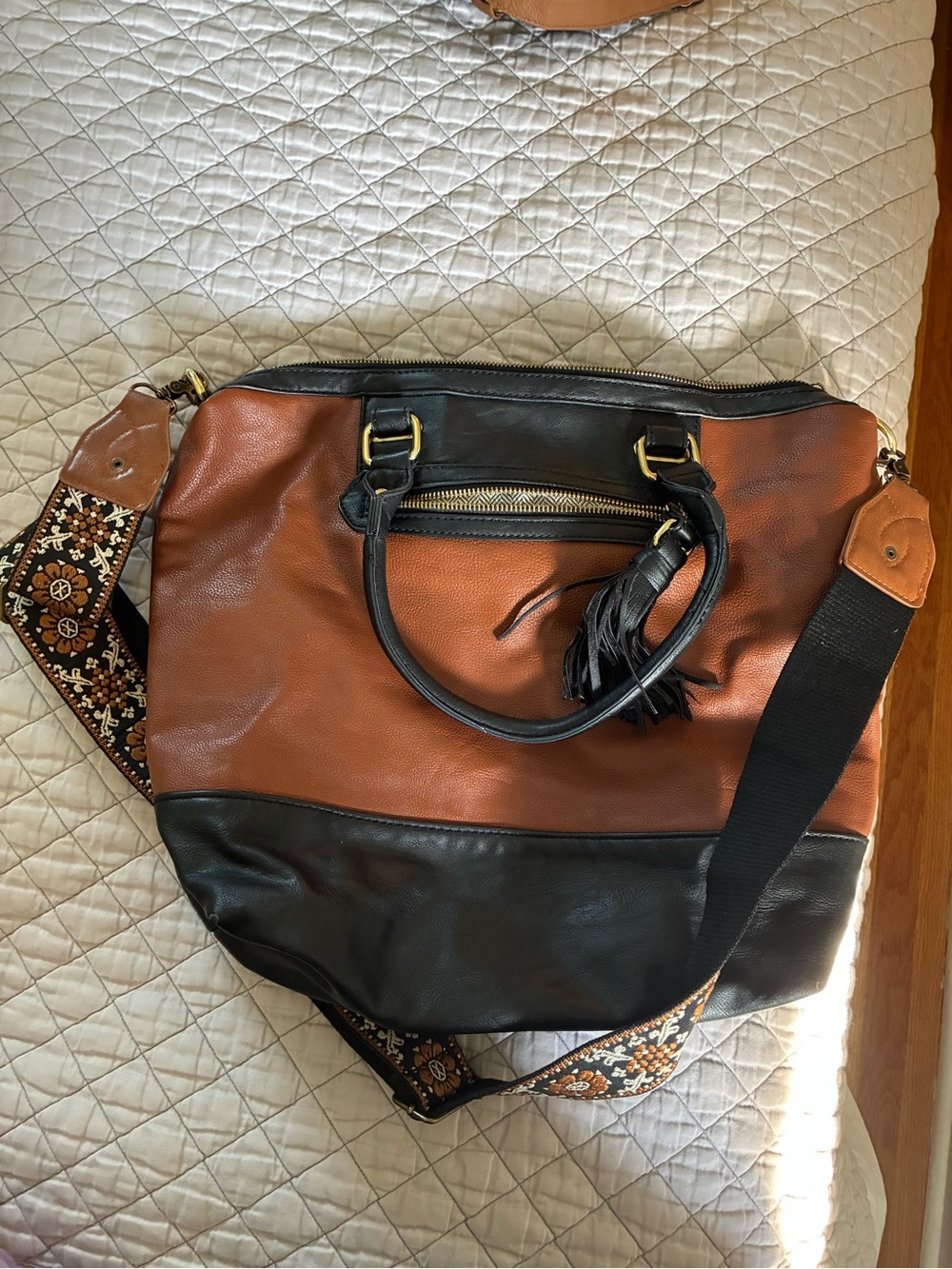 Steve Madden Brown and Black Leather Tote with Patterned Adjustable Strap - Picture 6 of 8